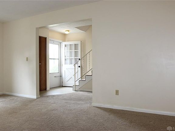3rd image of 703 Clareridge Ln