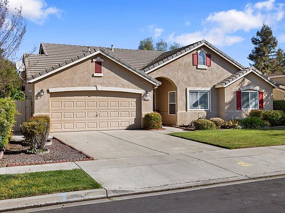 2nd image of 2223 Shire Way