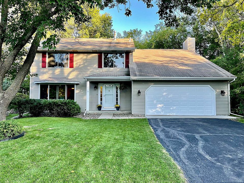 1st image of 1521 Rushmore Dr