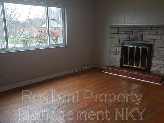2nd image of 10 Sunset Dr Unit 1