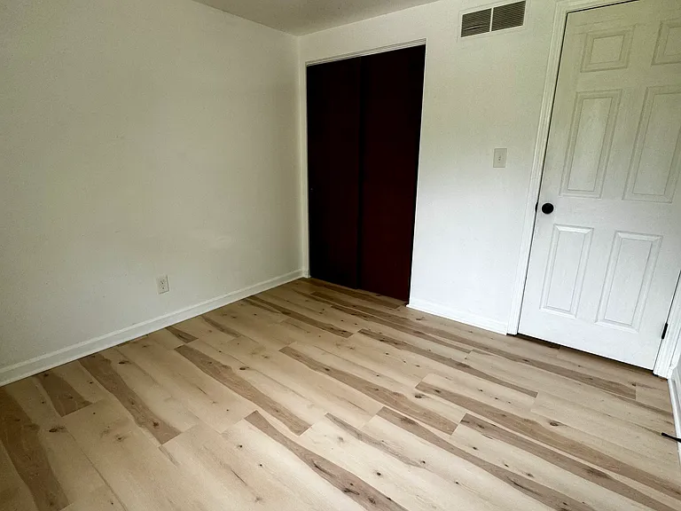 162 Pheasant Run Rd #LEFT — Photo 11