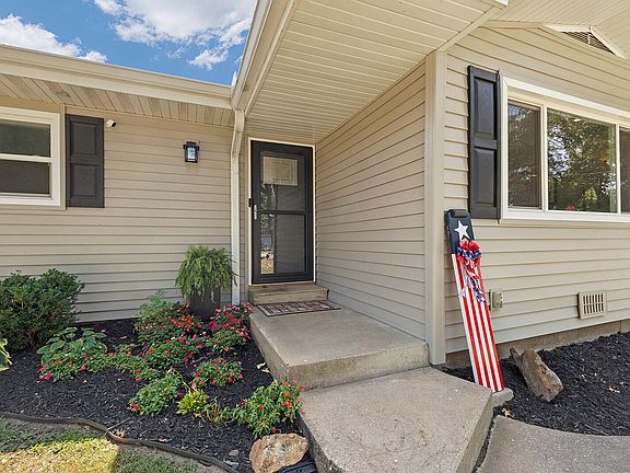 3rd image of 3148 W Farm Rd 168
