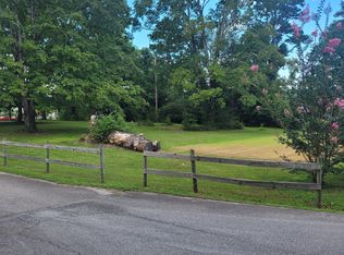 1623 Dallas Lake Rd, Hixson, TN 37343