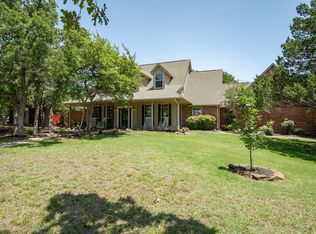 420 Surrey Ln, Argyle, TX 76226