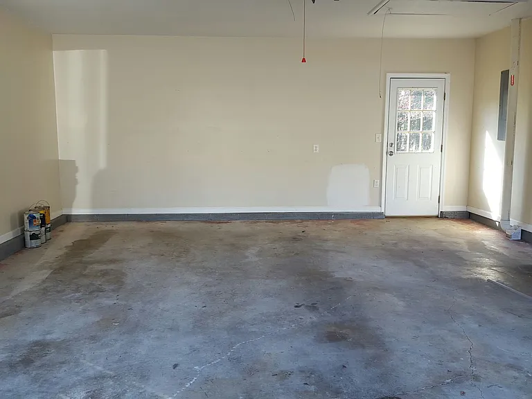 608 N Valley Dr — Photo 10