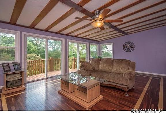 3rd image of 39 Clement Dr