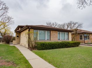 9235 Kildare Ave, Skokie, IL