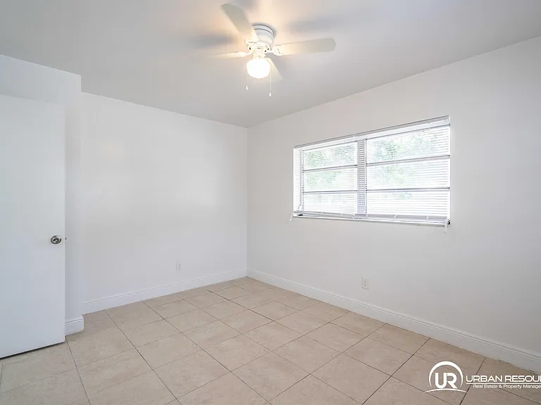 1812 NE 20th Ave #1 — Photo 12