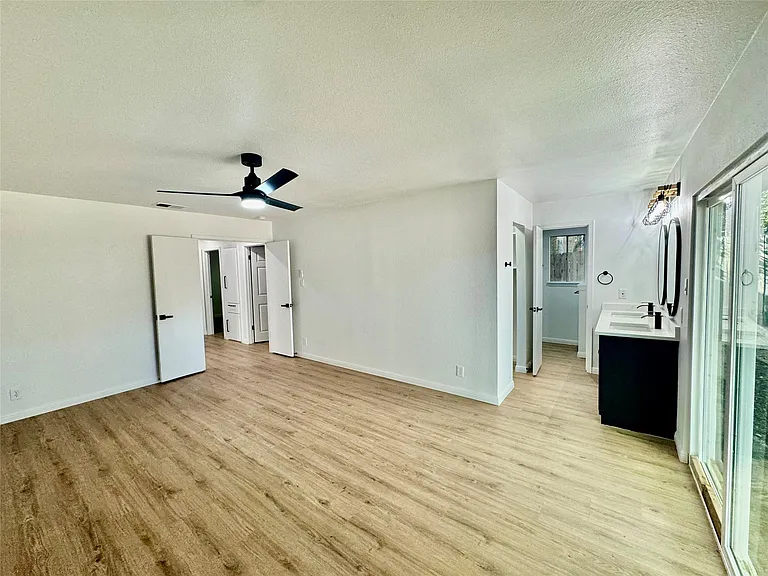 9506 Stonebridge Dr — Photo 21
