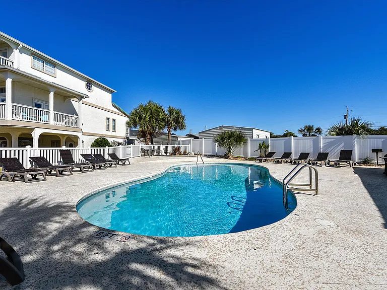 17878 Front Beach Rd #E1 — Photo 11