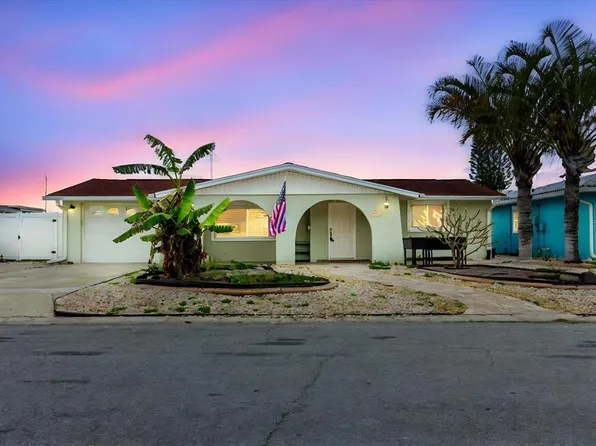 4889 Shell Stream Blvd, New Port Richey, FL 34652