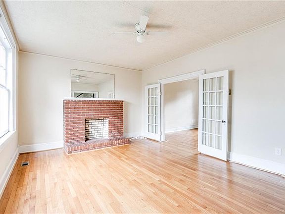 4th image of 2409 North Ave