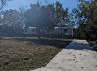 3703 Paradise Dr, Sebring, FL 33876