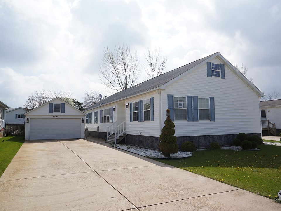 1st image of 22927 Long Beach Dr