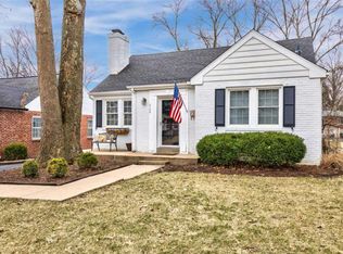 968 Nancy Carol Ln, Saint Louis, MO 63122