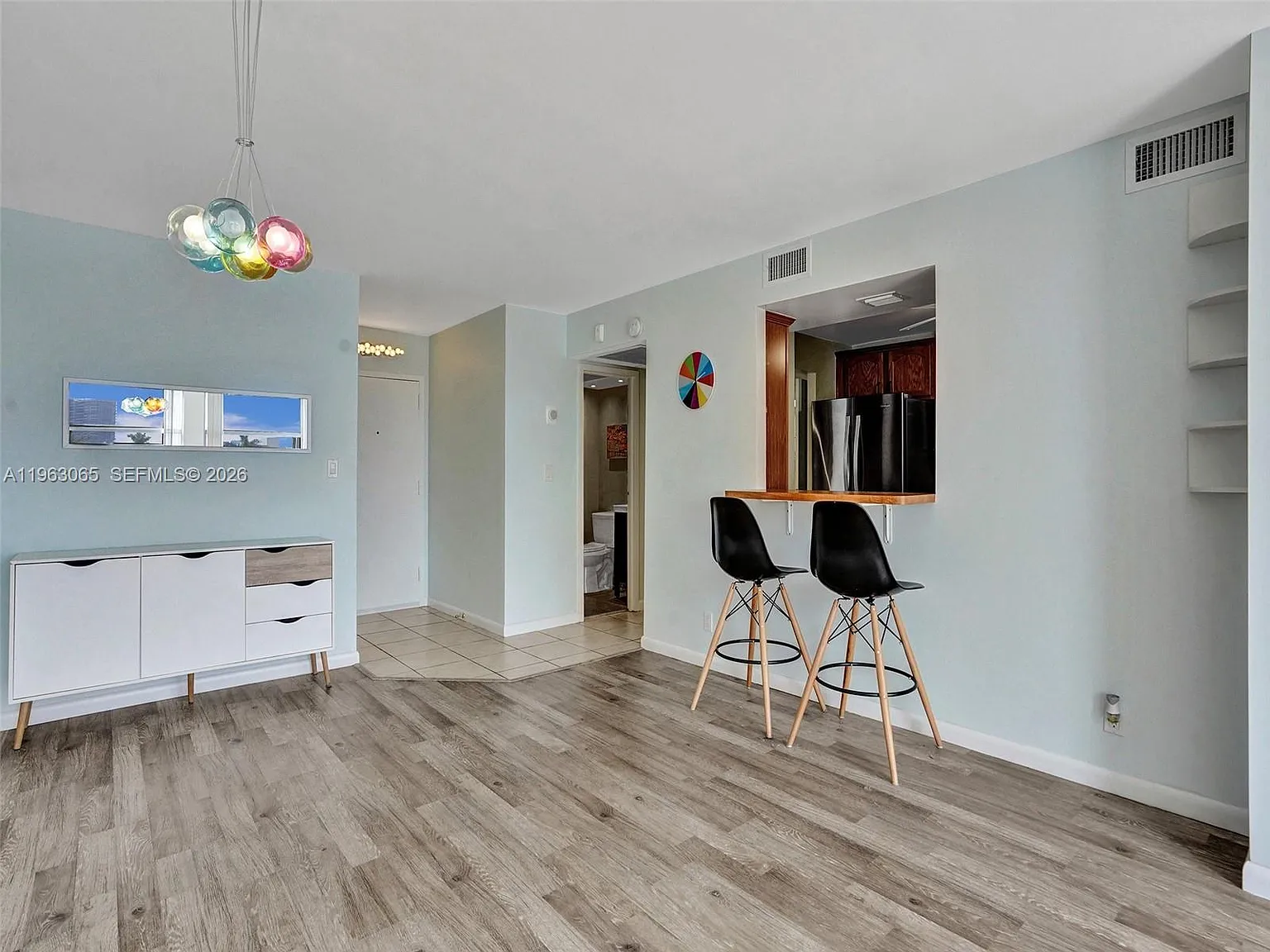 Desoto Park North Condo — Photo 3