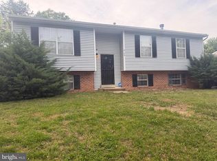 6105 Walnut St, Temple Hills, MD 20748