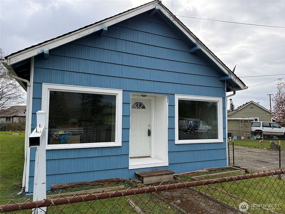 1st image of 103 S West Boulevard