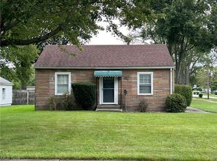 2208 Monticello Ave NW, Warren, OH