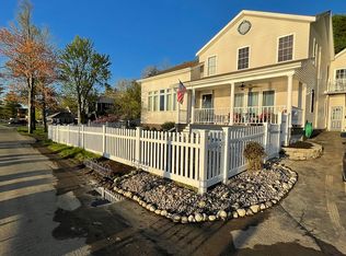 78 Riley Cove Rd, Malta, NY 12020