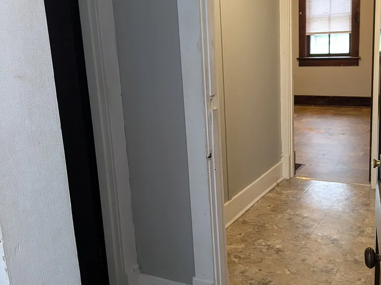 2139 Raphine Rd #B — Photo 3