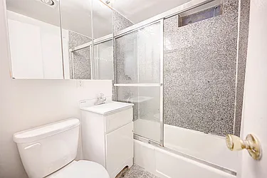 Rented by Urbane Brokerage