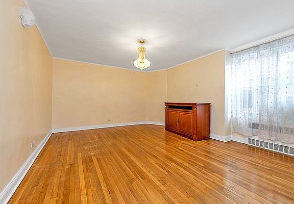 5th image of 6411 99th St APT 116