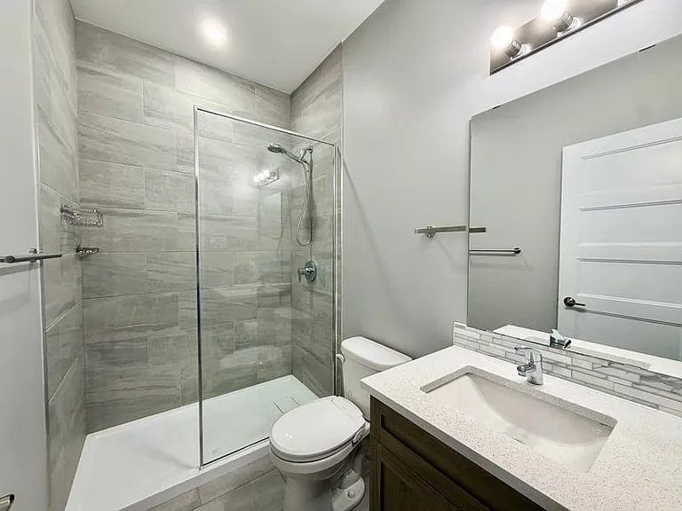 92 Chateauguay St — Photo 8