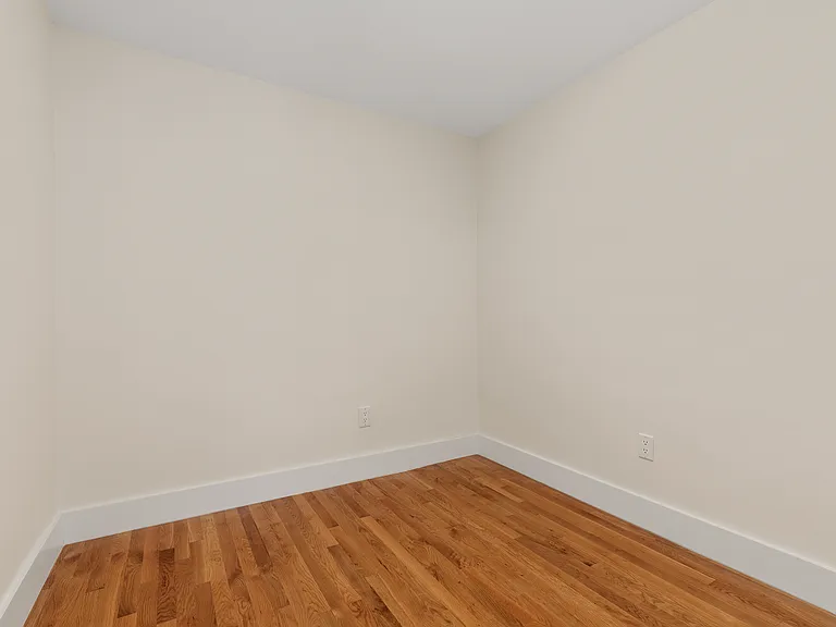 91 Christopher St #17 — Photo 3