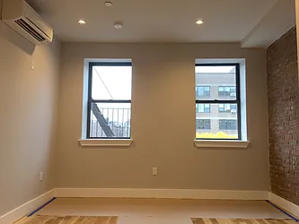 Rented by Uptown Flats LLC