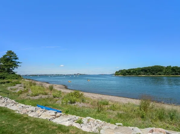 300 River St Unit 13, Weymouth, MA 02191