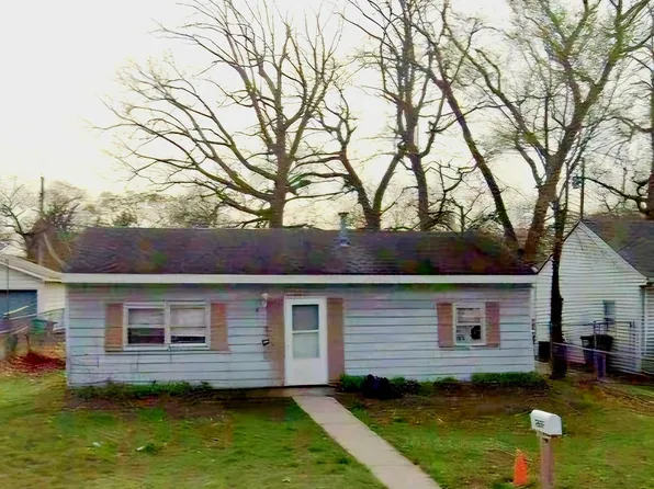 2657 Jasper St, Lake Station, IN 46405