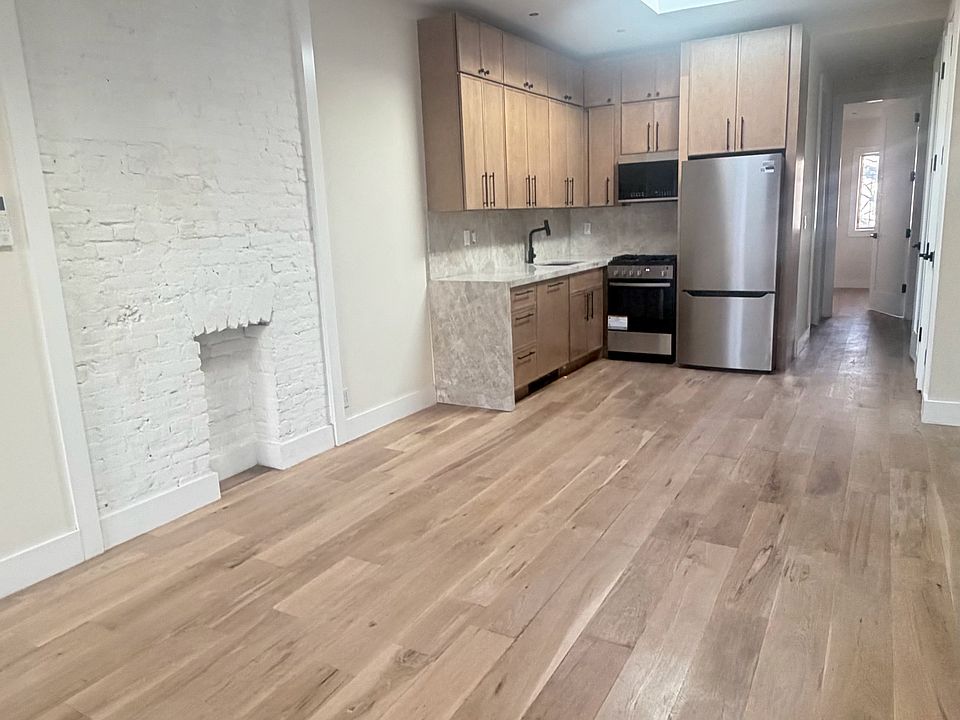 1st image of 346 Franklin Ave APT 3