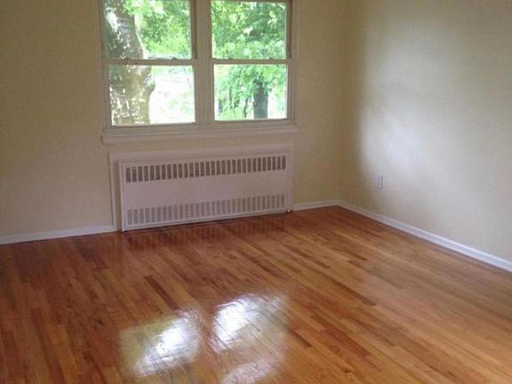 3rd image of 153 Clinton Ave Floor 2