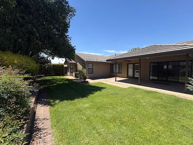 762 Corvey Cir — Photo 39