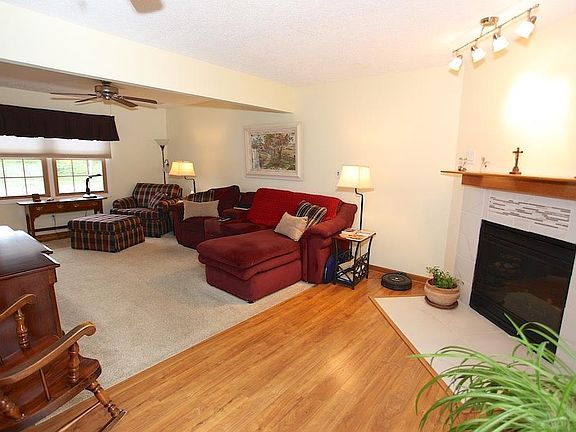 5th image of 5103 Kingsbury Dr