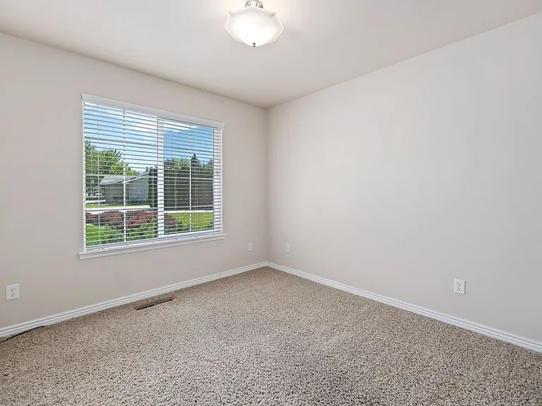 2319 Stadium Blvd — Photo 15