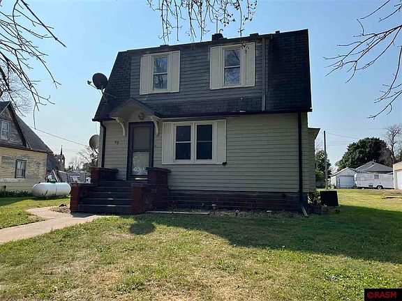 2nd image of 103 1st St N