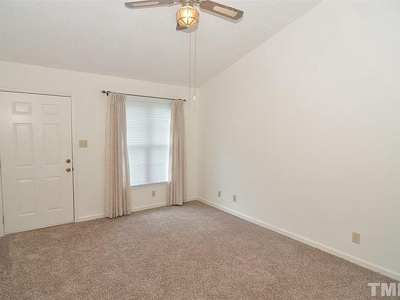 3rd image of 2682 Hitchcock Dr