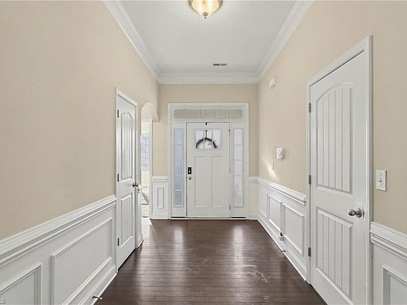 3rd image of 13411 Morgan Lee Ave