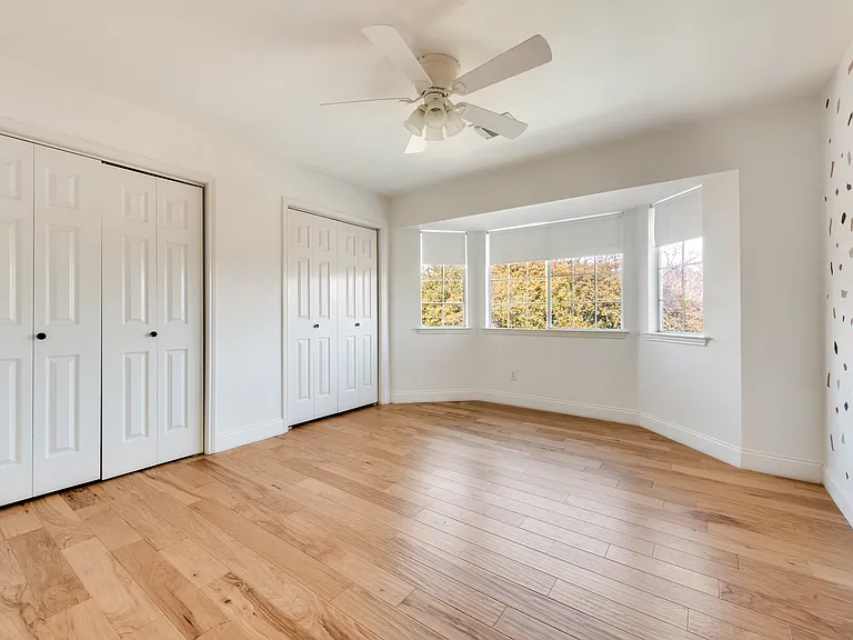 2049 Cannes Dr — Photo 14