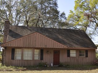 44 Cedar Point Dr, Beaufort, SC 29907