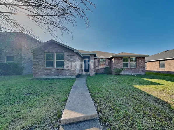 1021 Bumble Bee Dr, Lancaster, TX 75134