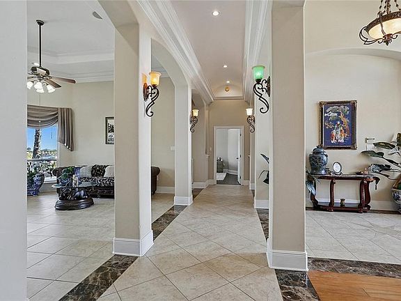 5th image of 2311 Sunset Blvd