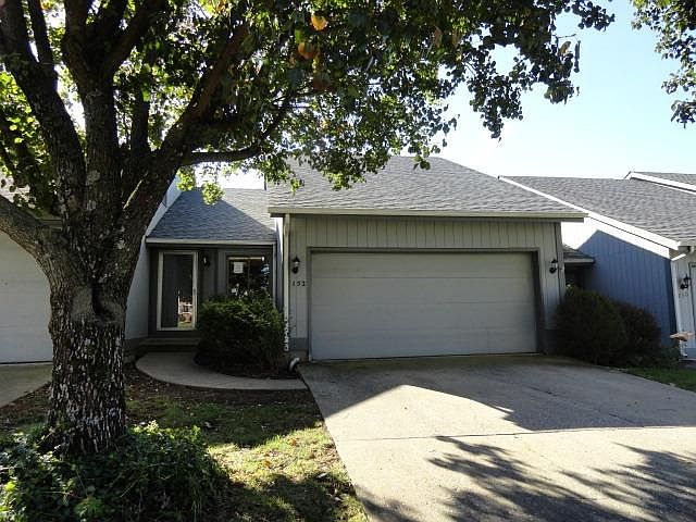 1st image of 152 Cherrybrook Dr