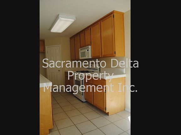 5th image of 5218 Alderberry Way