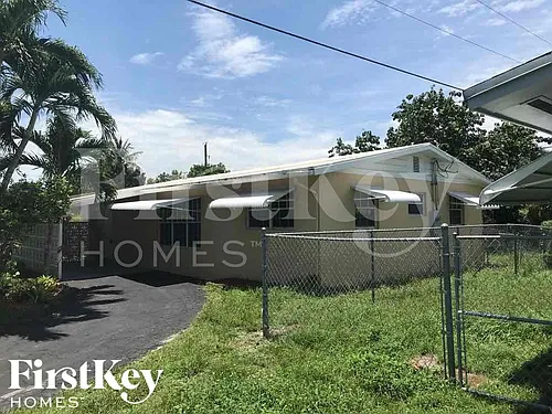 3430 N 72nd Ter Photo 1 3430 N 72nd Ter Photo 1