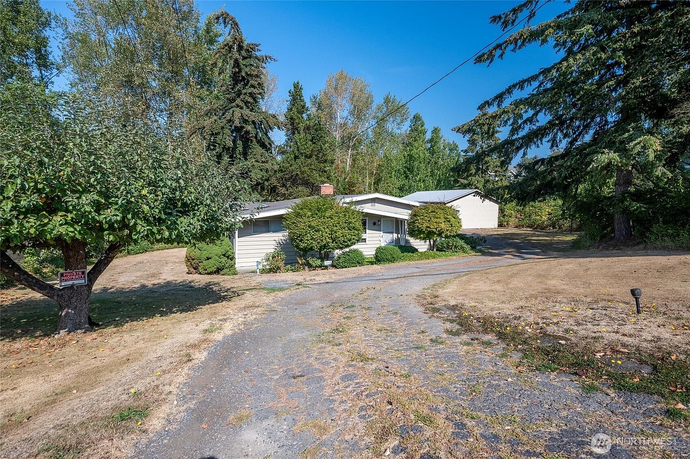 1st image of 620 Telegraph Road