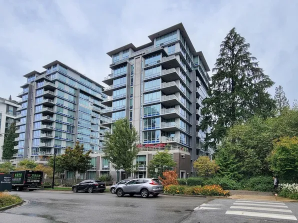 9080 University Cres #706, Burnaby, BC V5A 0B7