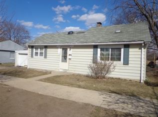 367 N Kendall St, Aurora, IL 60505